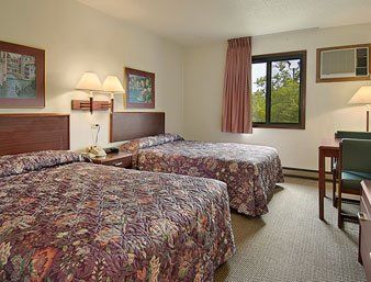 מלון Super 8 By Wyndham Fairmont חדר תמונה